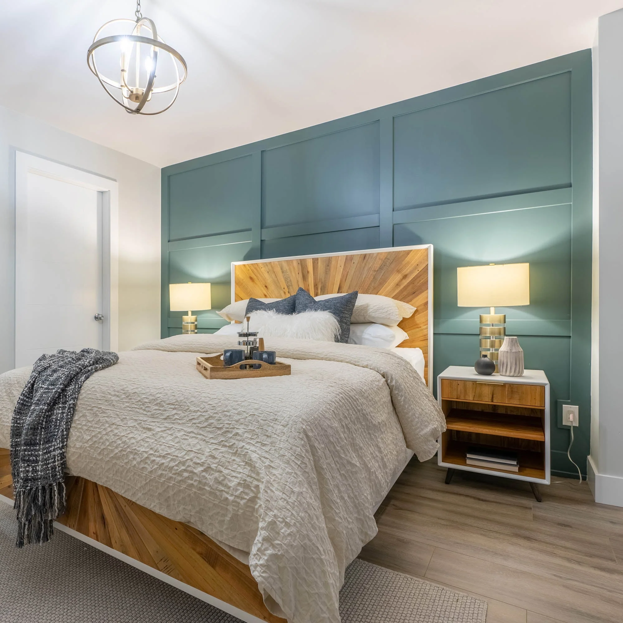 Casablanca Nightstand - Image 10